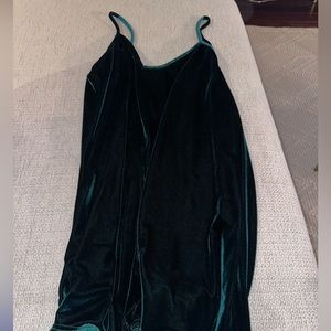 Boohoo velvet dress